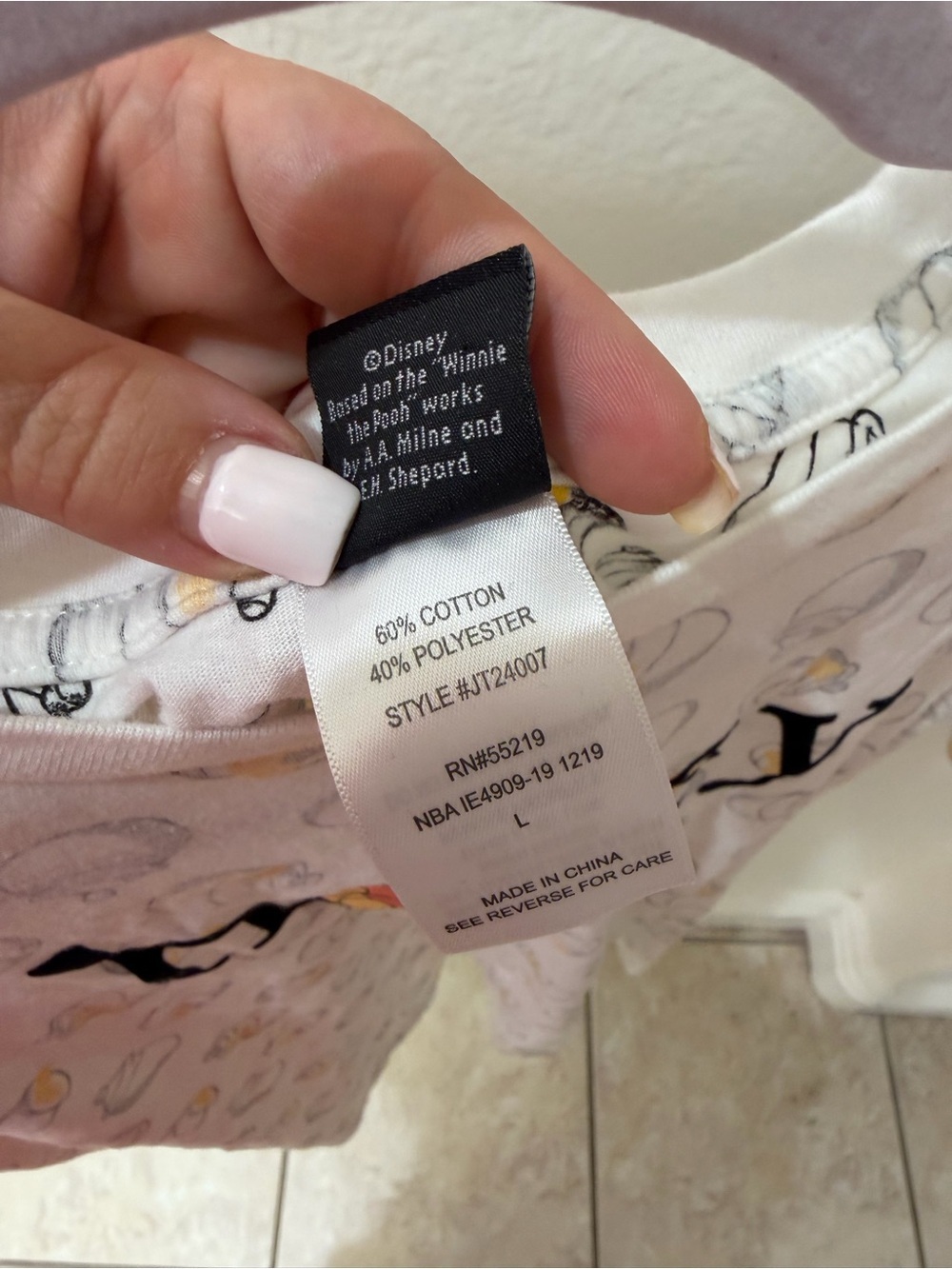 Like NEW Disney Winnie the Pooh Honey Women's T-Shirt - Picture 7 of 15
